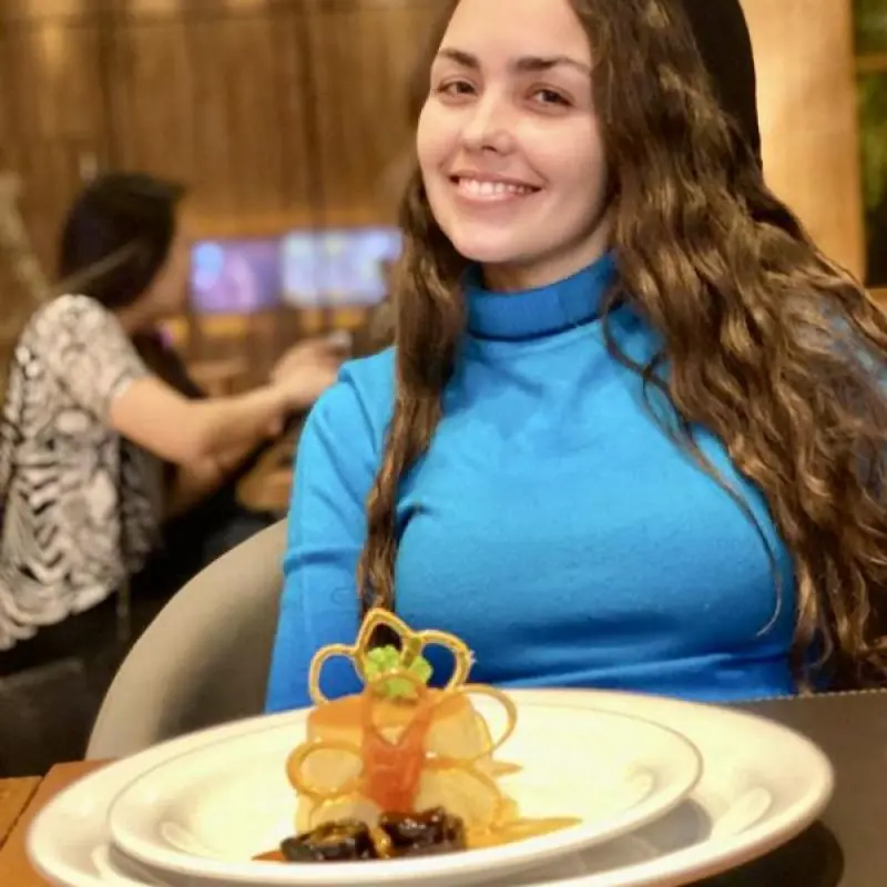 Ewelen caroline gottochilick de souza