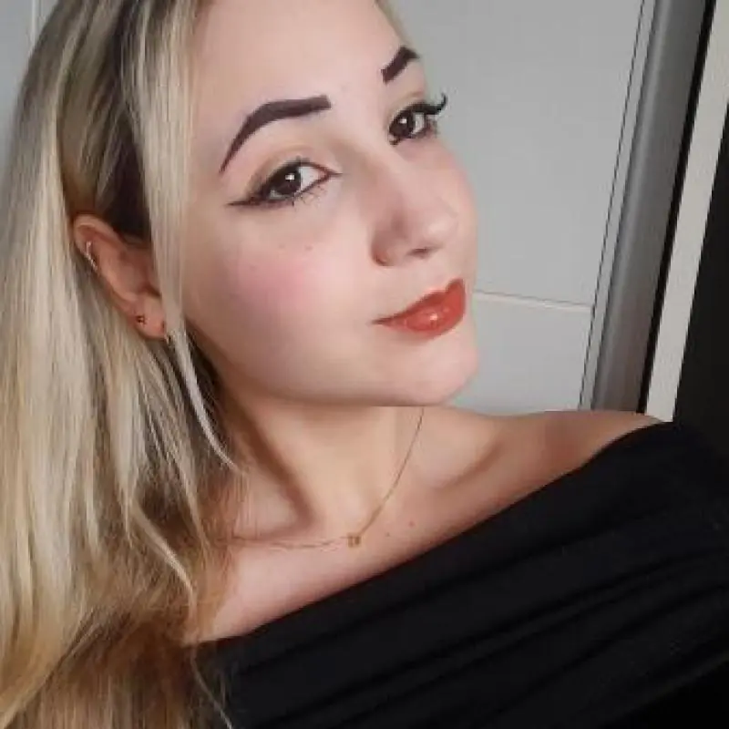 Giulie Esthephi Stolarski Antunes 
